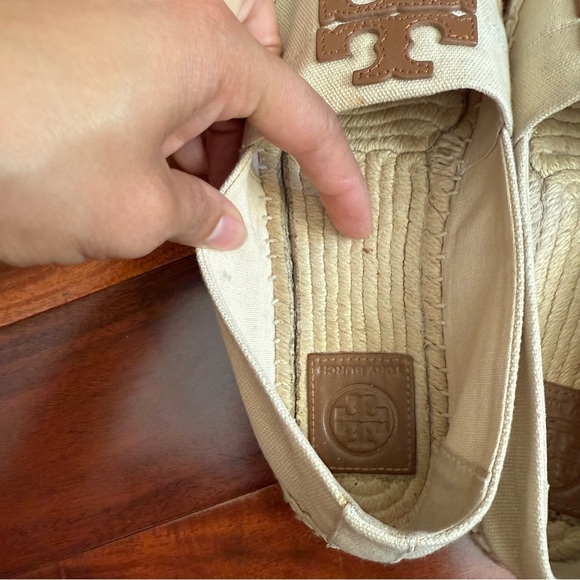 Tory Burch Cream and Brown Espadrilles size 5.5 - Picture 8 of 11